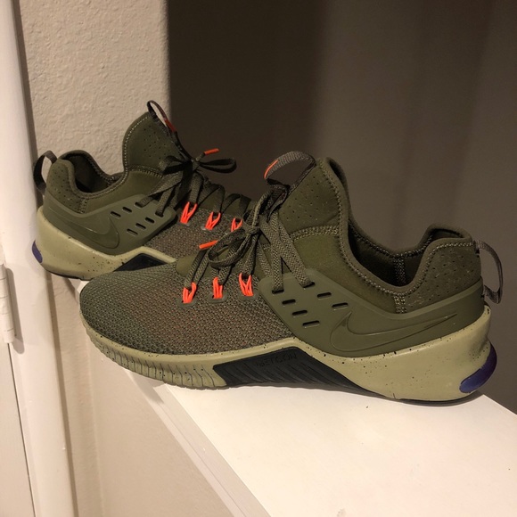 Nike Other - Nike Men’s 2018 Free Metcon 1 Olive Green and Orange Sneakers - Size 11
